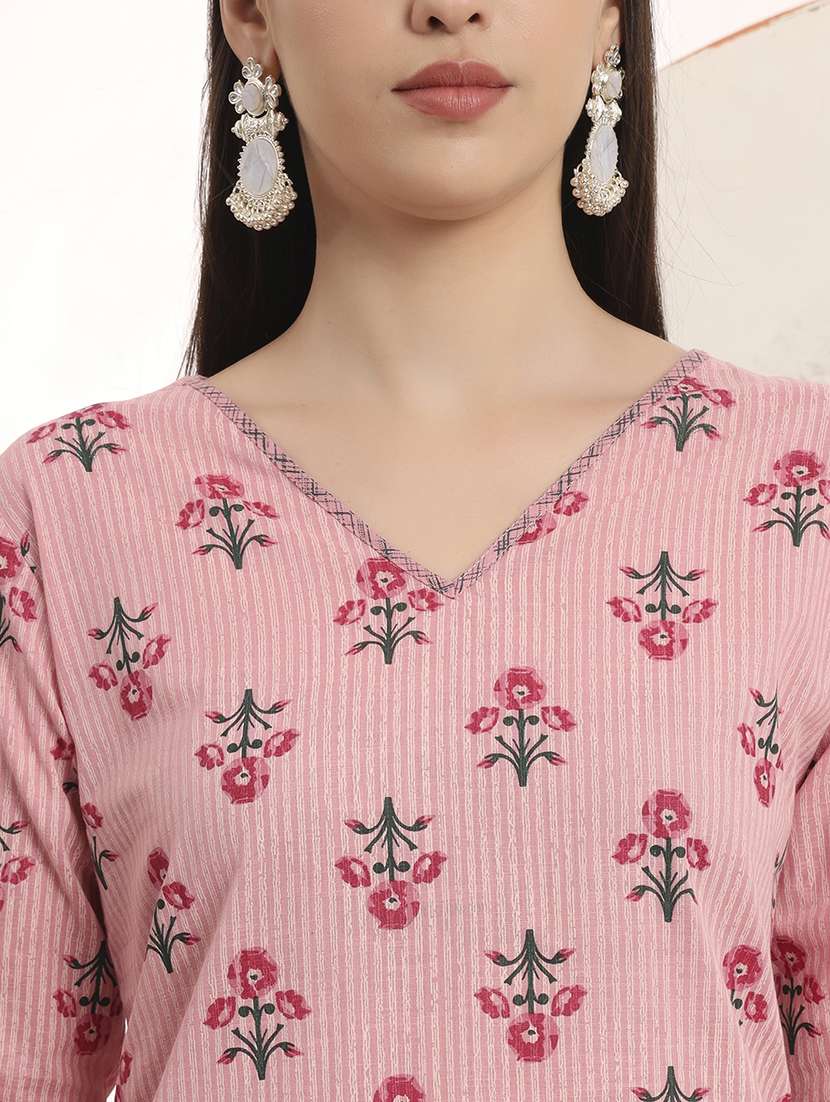 women printed three quarter sleeve straight kurta - 22142252 -  Standard Image - 4