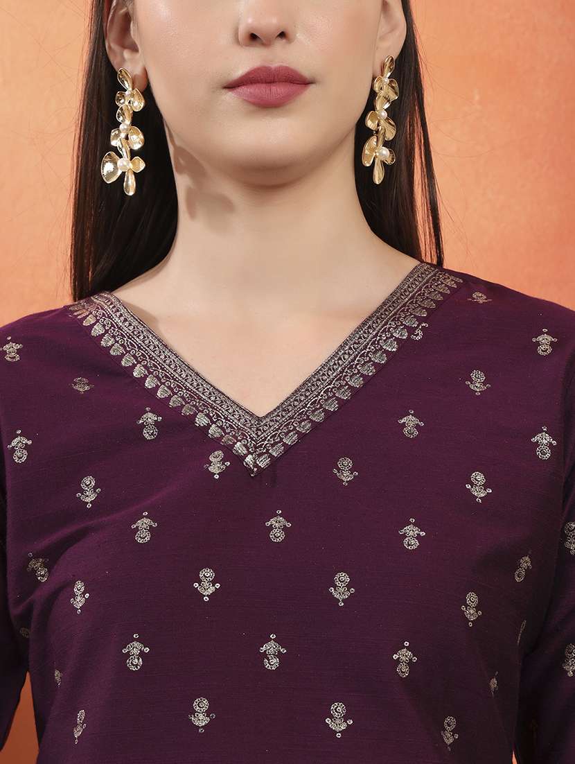 women embroidered three quarter sleeve straight kurta - 22142253 -  Standard Image - 4