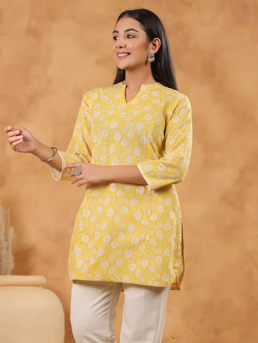 women floral printed three quarter sleeve straight kurti