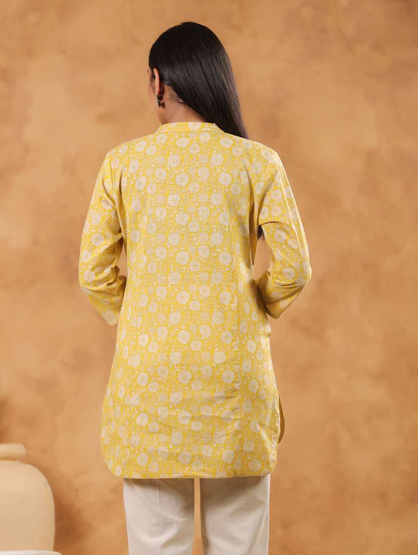 women floral printed three quarter sleeve straight kurti - 22142261 -  Standard Image - 1