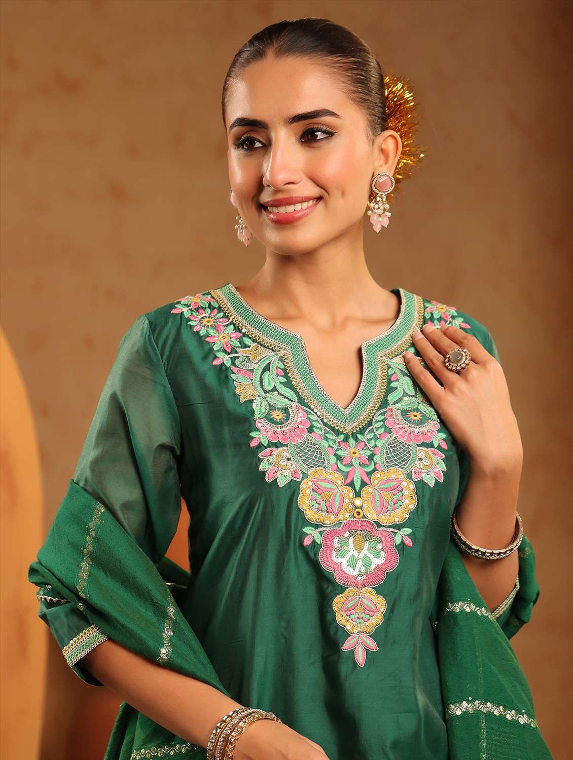 women embroidered three quarter sleeve kurta pant with dupatta set - 22142278 -  Standard Image - 4