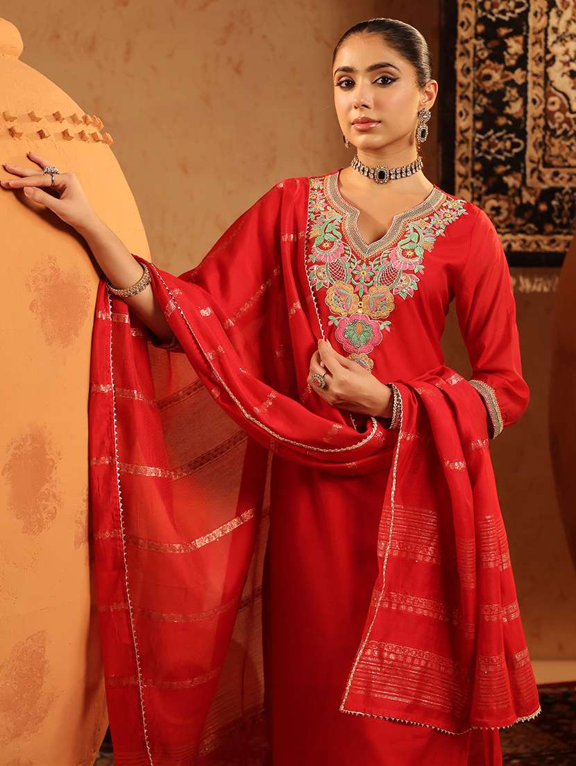 women embroidered three quarter sleeve kurta pant with dupatta set - 22142279 -  Standard Image - 4