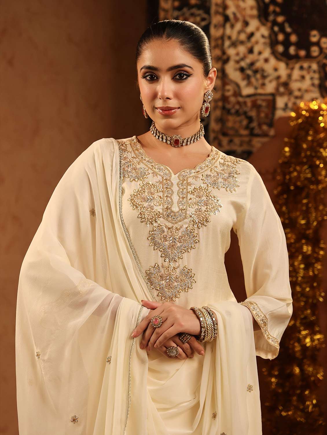 women embroidered three quarter sleeve kurta pant with dupatta set - 22142297 - Standard Image - 4