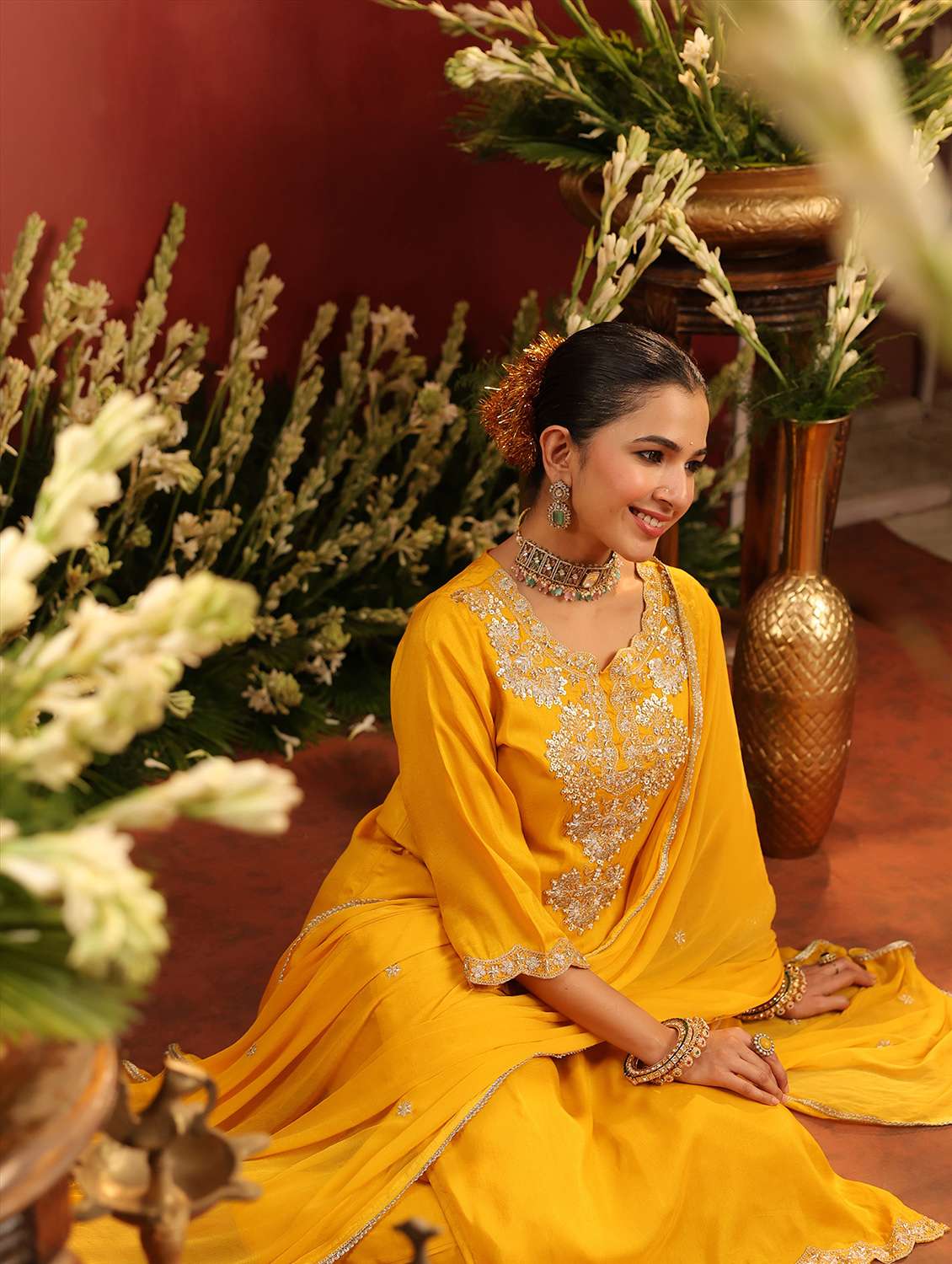 women embroidered three quarter sleeve kurta pant with dupatta set - 22142298 -  Standard Image - 4