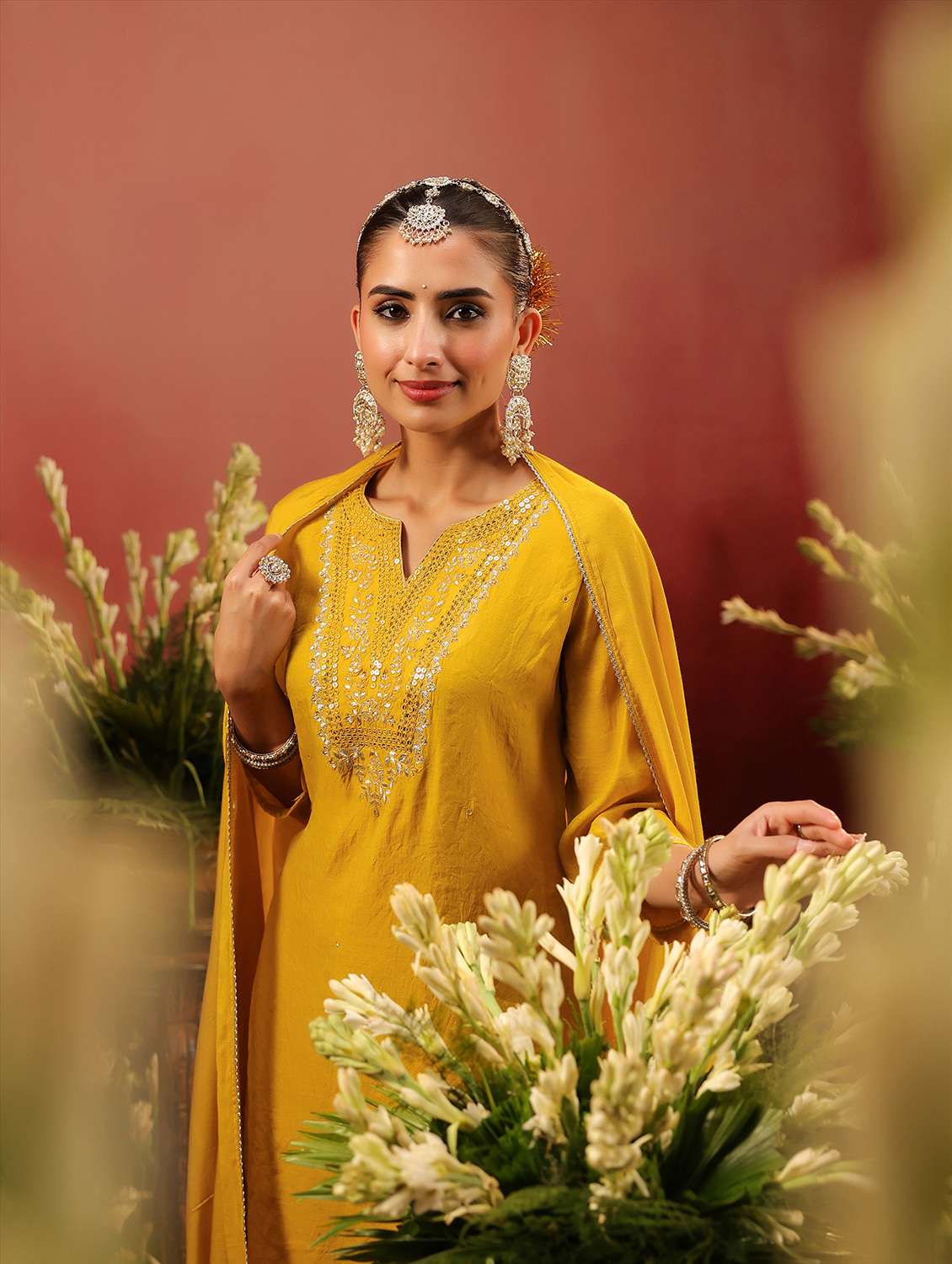 women embroidered three quarter sleeve kurta pant with dupatta set - 22142302 - Standard Image - 4
