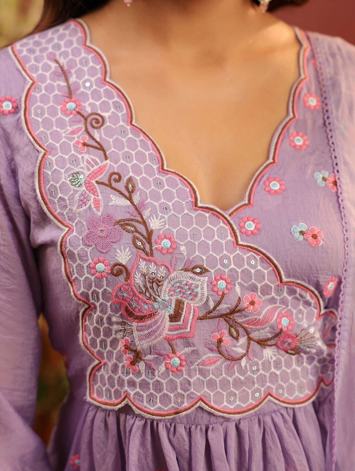 women embroidered long sleeve kurta pant with dupatta set - 22142309 -  Standard Image - 4