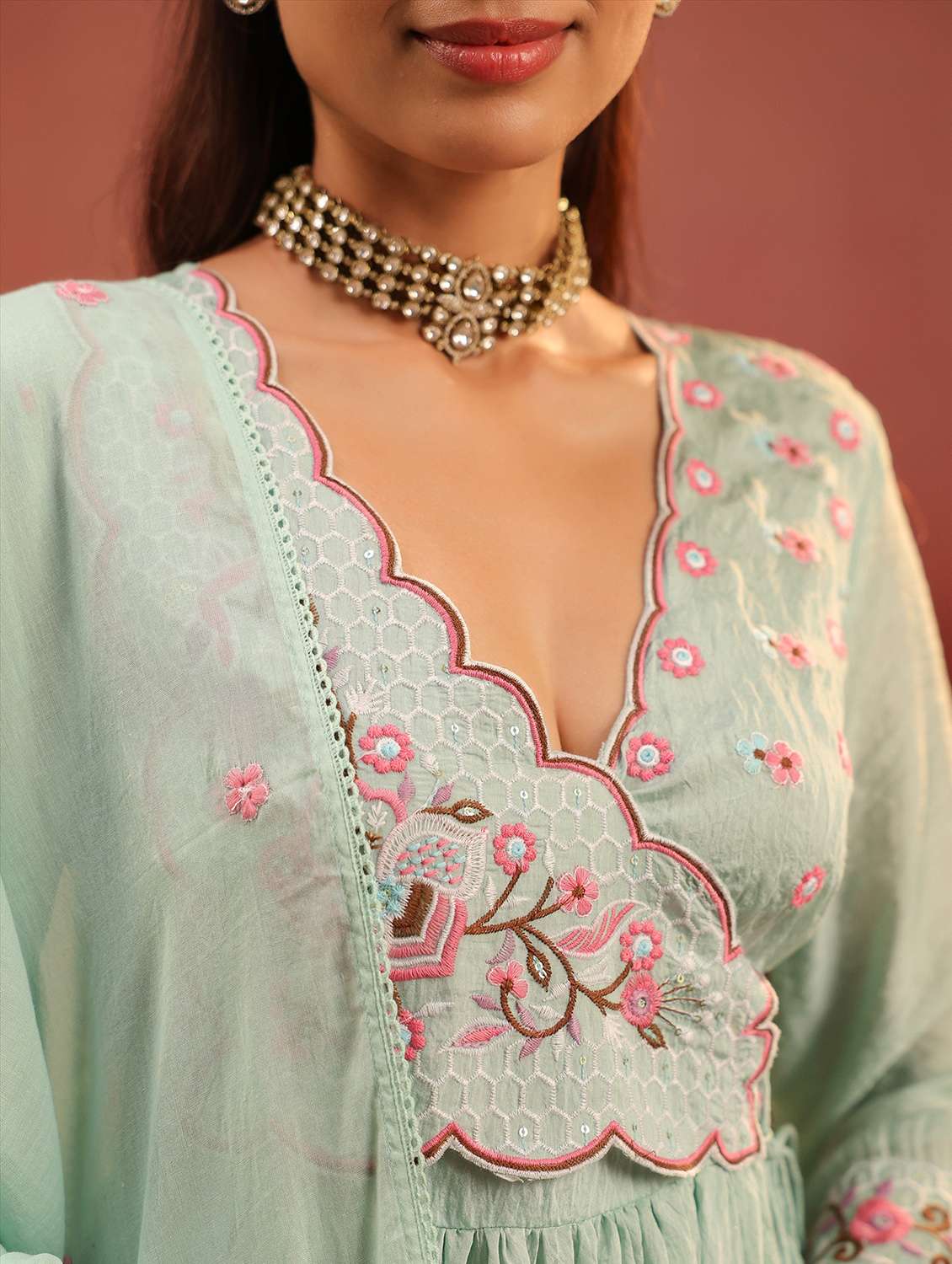 women embroidered long sleeve kurta pant with dupatta set - 22142311 -  Standard Image - 4