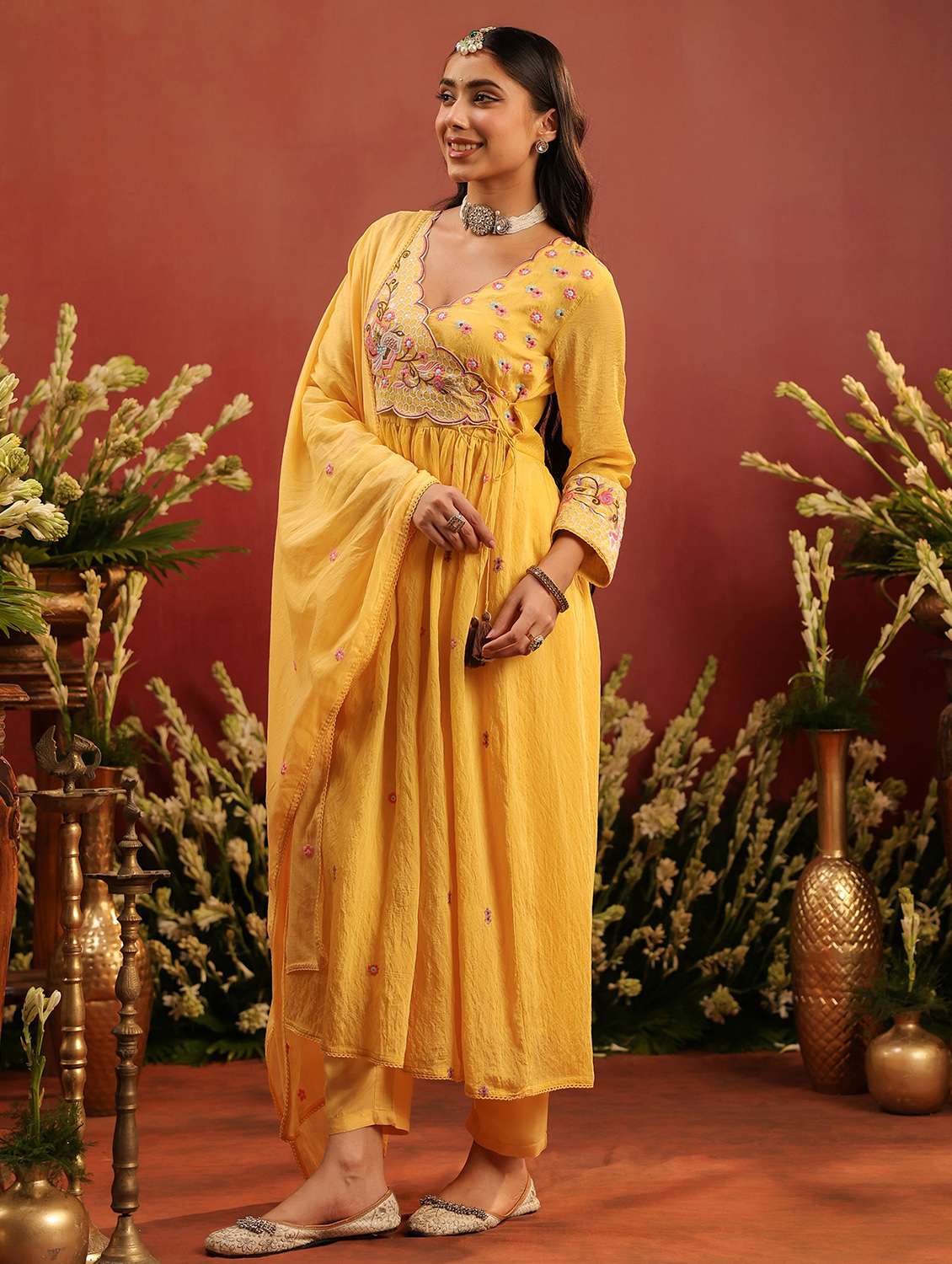 women embroidered long sleeve kurta pant with dupatta set - 22142312 -  Standard Image - 1