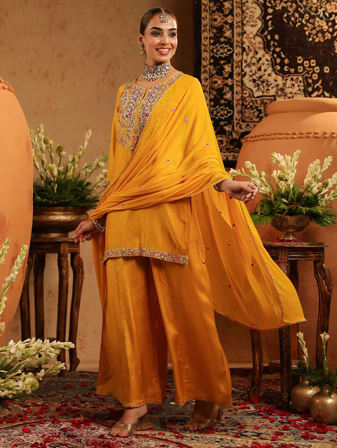 women embroidered three quarter sleeve kurta sharara with dupatta set - 22142327 -  Standard Image - 4