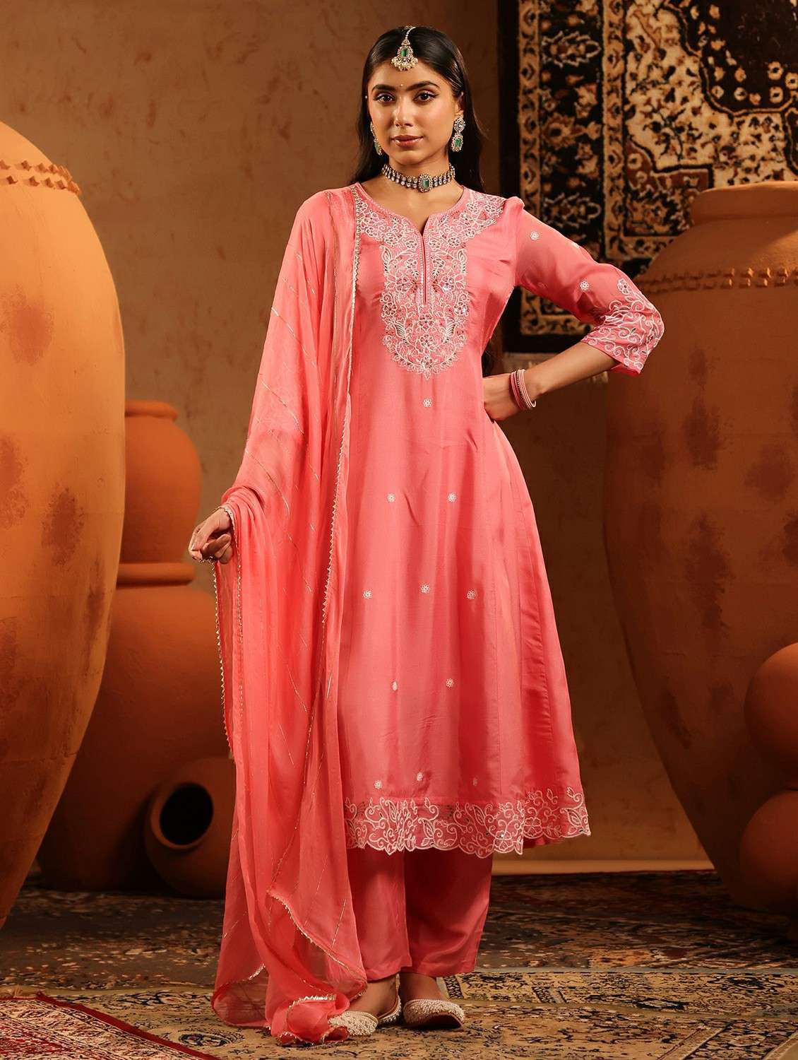 women embroidered three quarter sleeve kurta pant with dupatta set