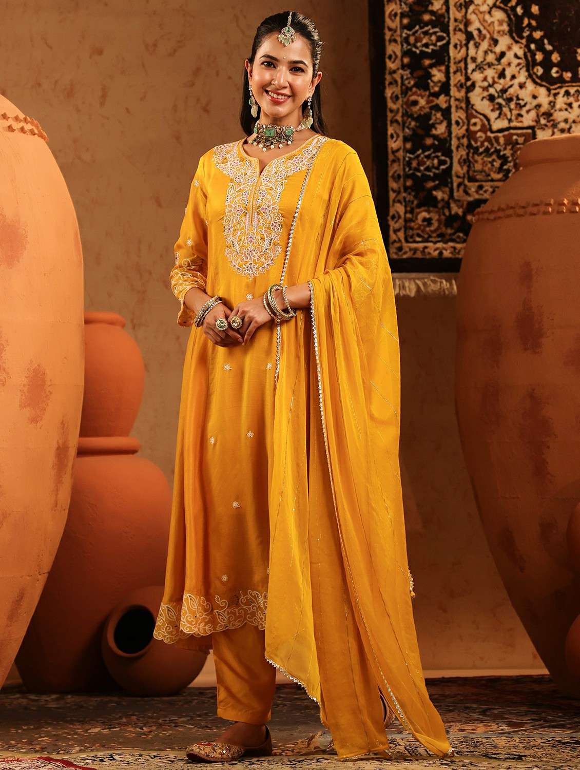 women embroidered three quarter sleeve kurta pant with dupatta set - 22142335 -  Standard Image - 4