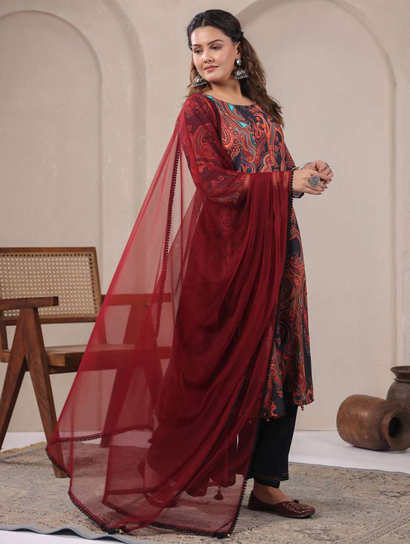 women paisley three quarter sleeve kurta palazzo with dupatta set - 22142626 -  Standard Image - 1