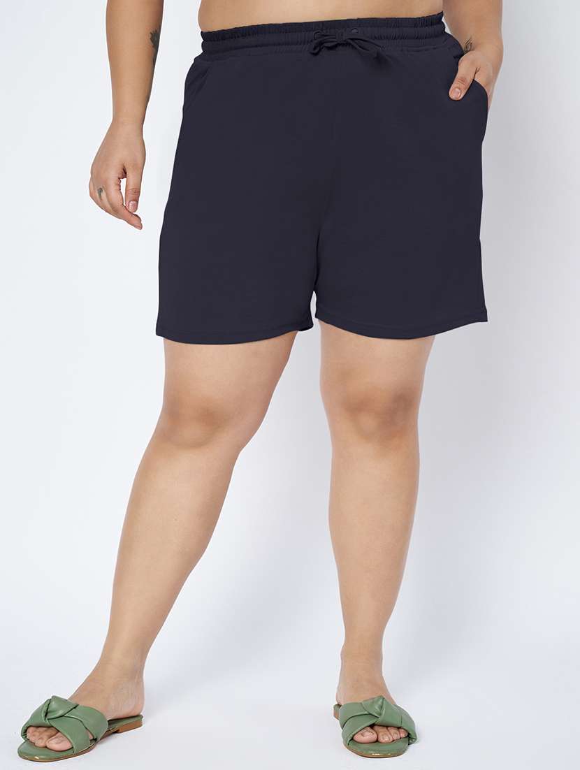 women plus size solid mid rise shorts