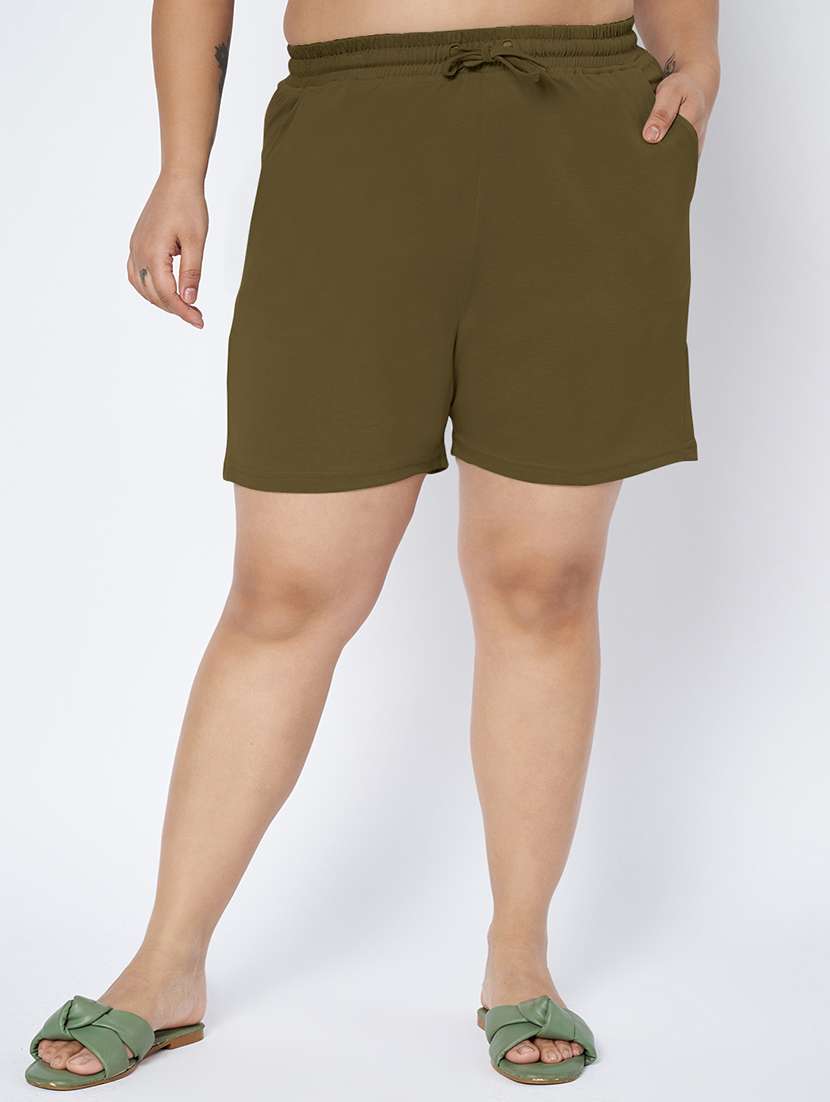 women plus size solid mid rise shorts