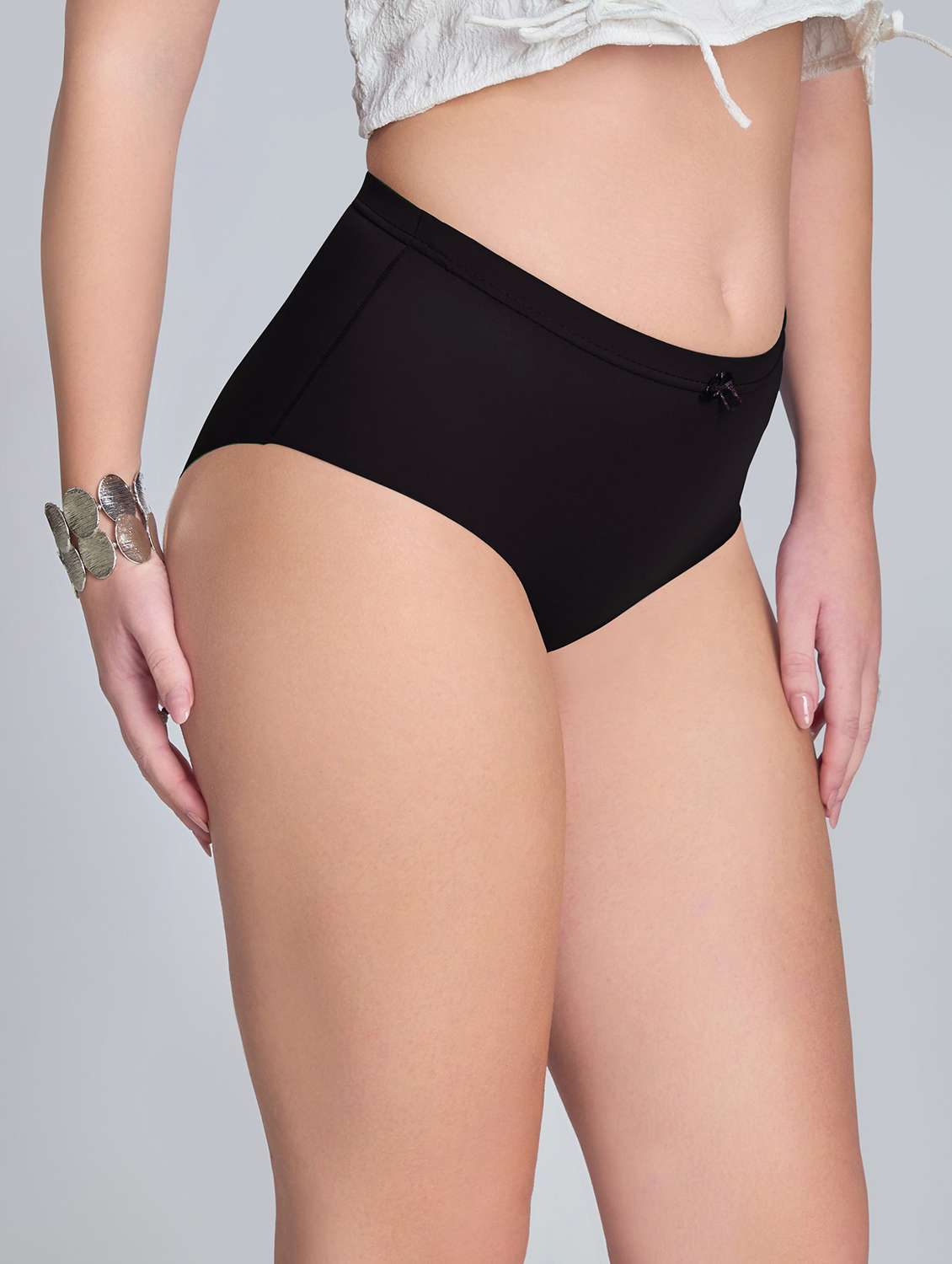 women solid mid rise seamless hipster panty - 22142710 -  Standard Image - 1