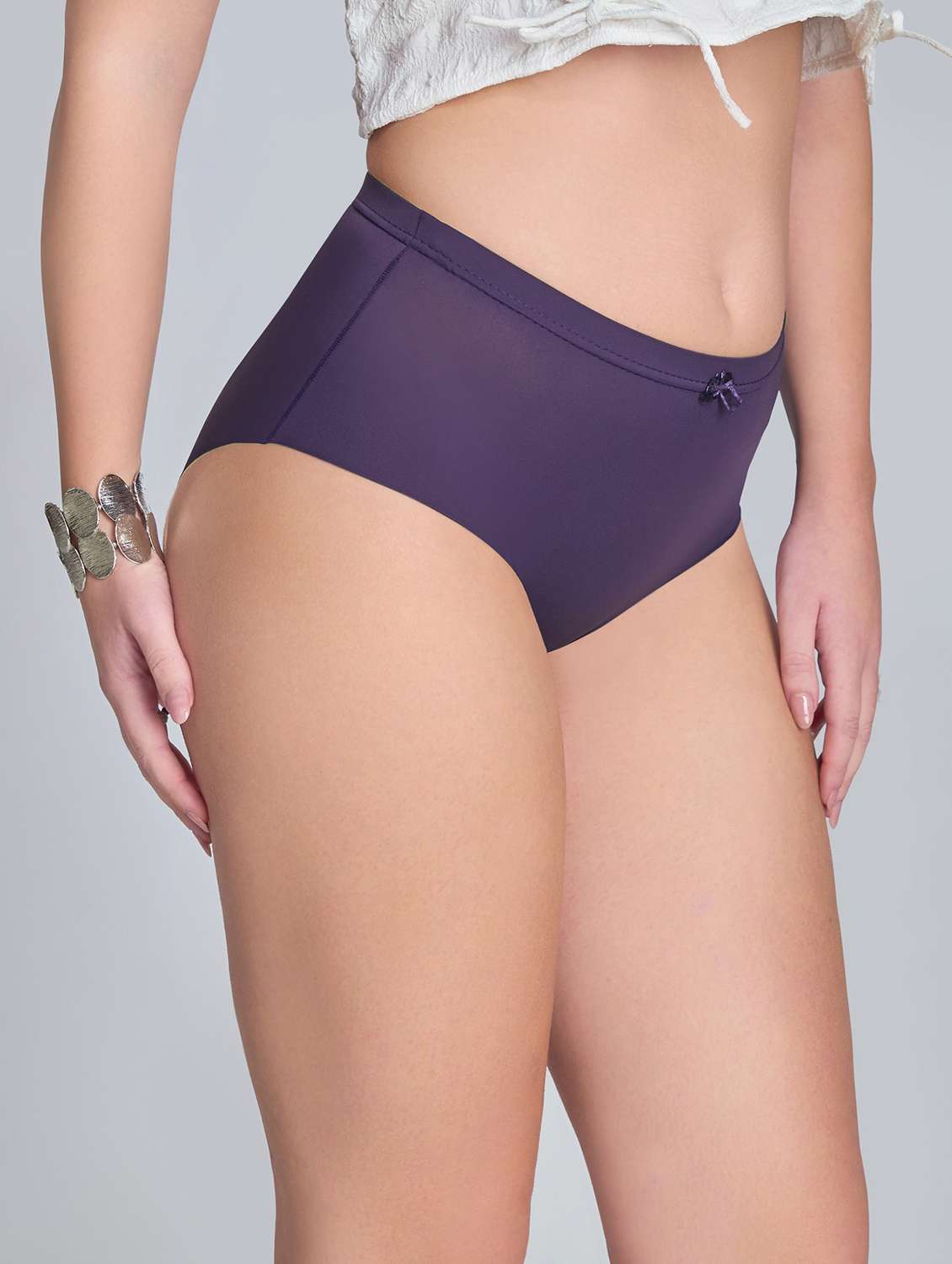 women solid mid rise seamless hipster panty - 22142713 -  Standard Image - 1