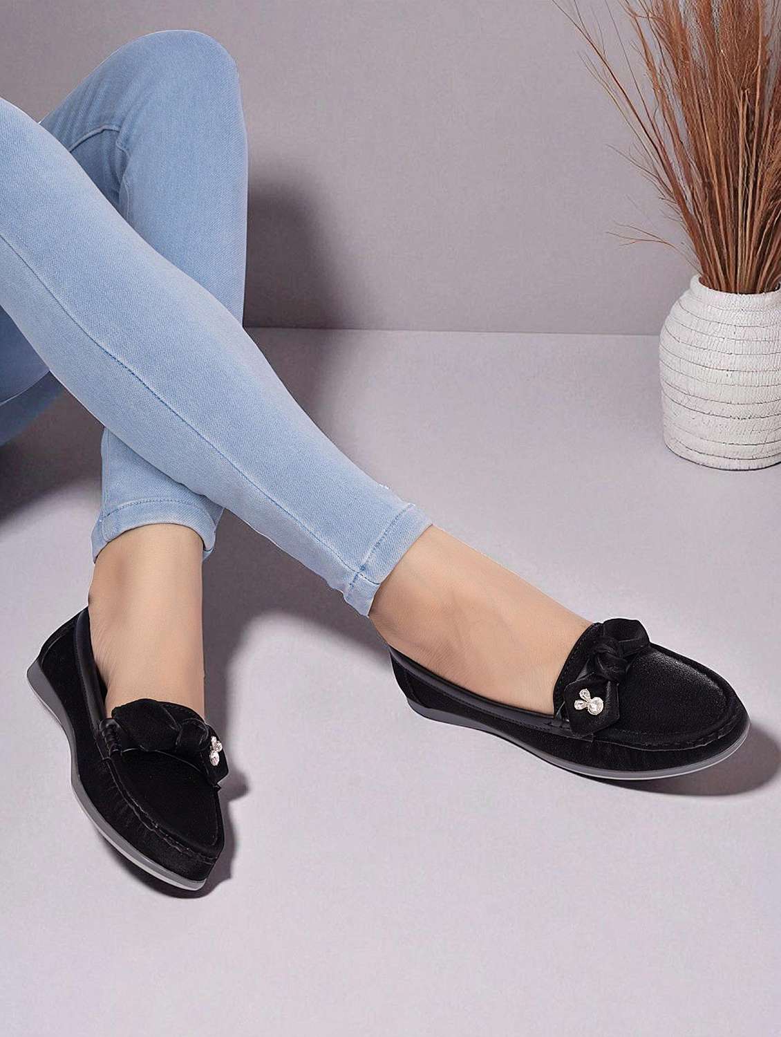women black slip on loafer - 22142747 - Zoom Image - 0