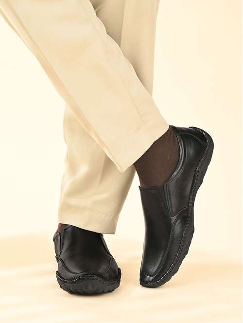 men black slip on formal shoes - 22142902 -  Standard Image - 0