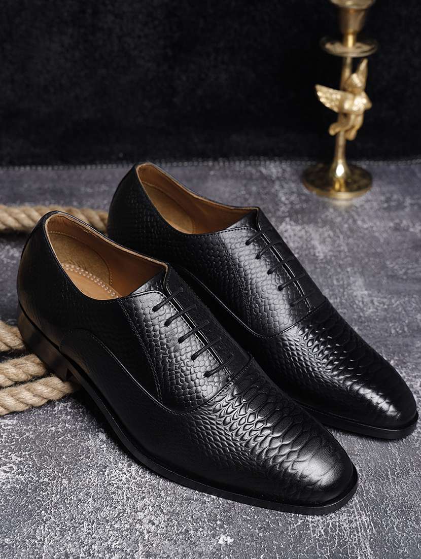 men black lace-up oxford - 22142969 -  Standard Image - 1