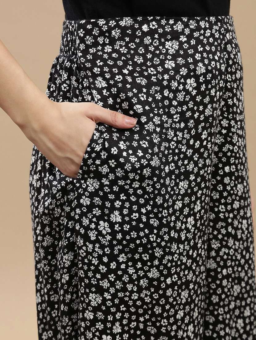 women printed mid rise palazzo - 22143276 - Standard Image - 4