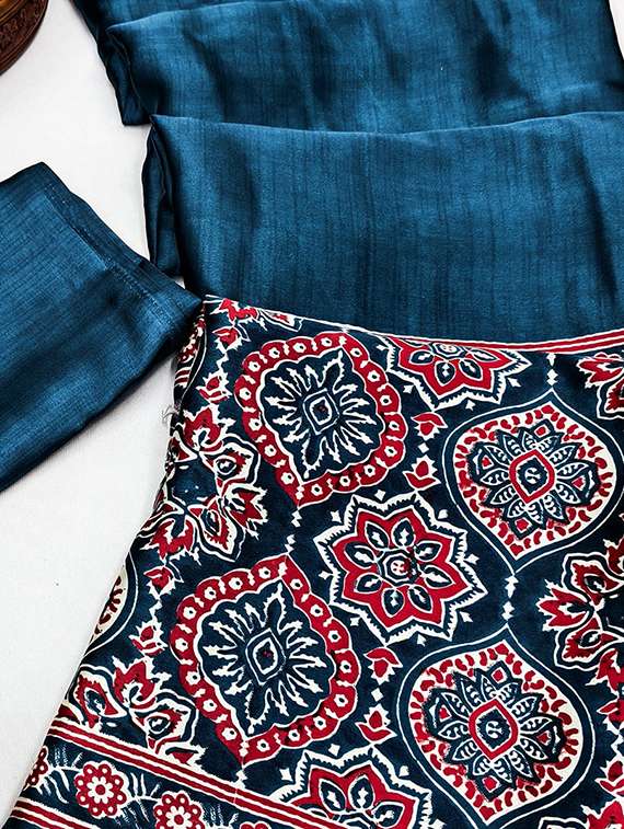 women printed casual wear saree with blouse - 22143631 -  Standard Image - 4