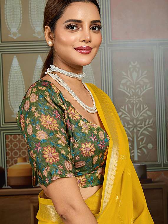 women striped bordered saree with blouse - 22143638 -  Standard Image - 4