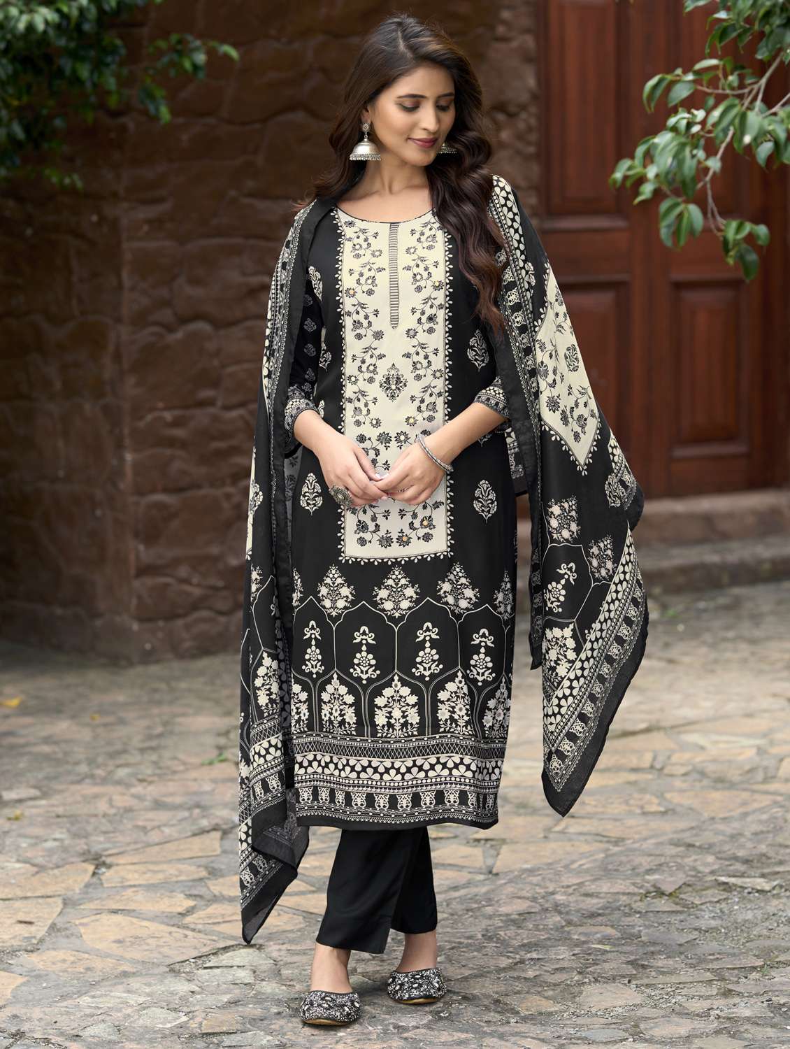 women printed three quarter sleeve kurta pant with dupatta set - 22143777 -  Standard Image - 1