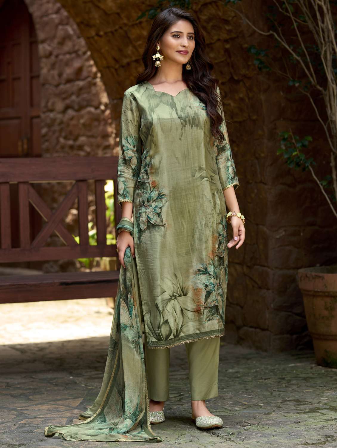 women floral printed three quarter sleeve kurta pant with dupatta set - 22143781 - Standard Image - 1