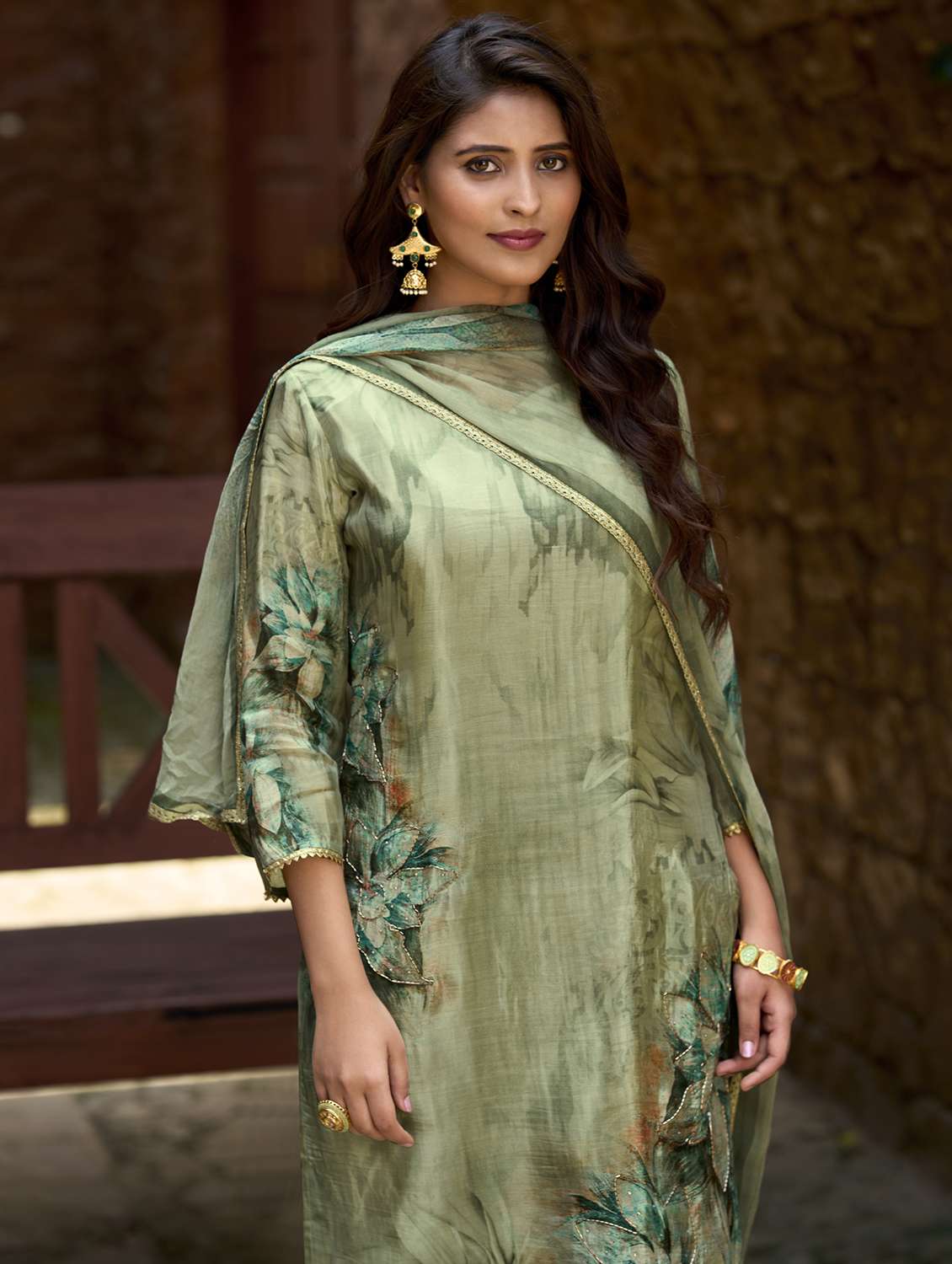 women floral printed three quarter sleeve kurta pant with dupatta set - 22143781 - Standard Image - 4