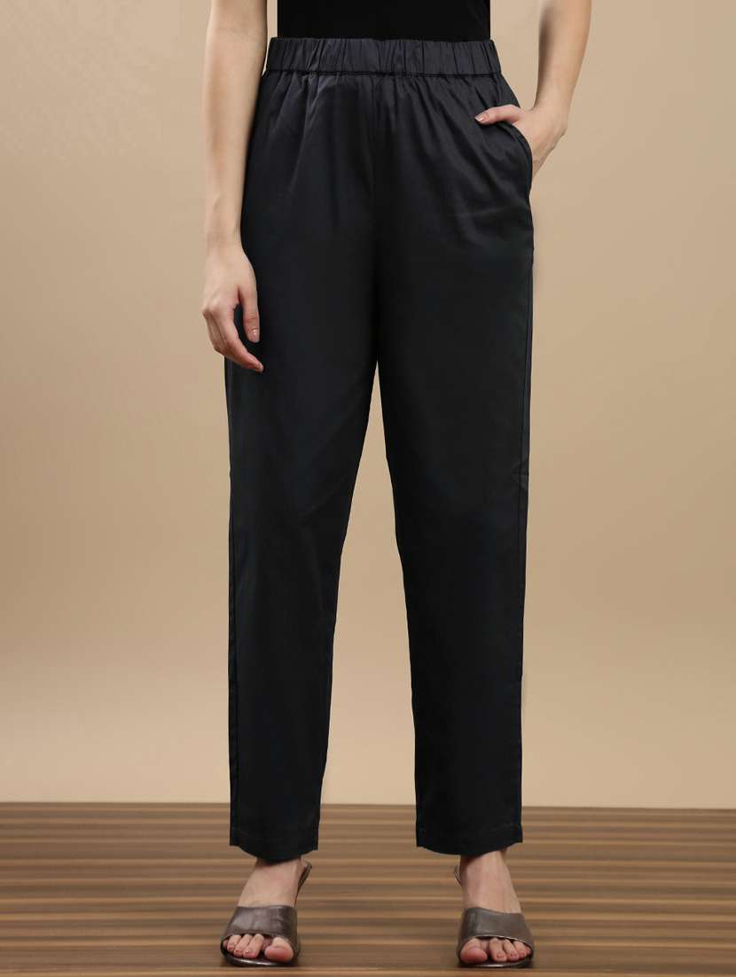 women solid mid rise straight trouser