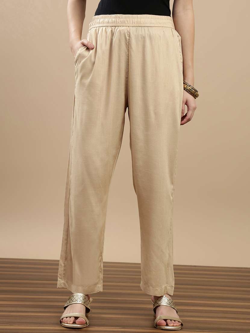 women solid mid rise straight trouser