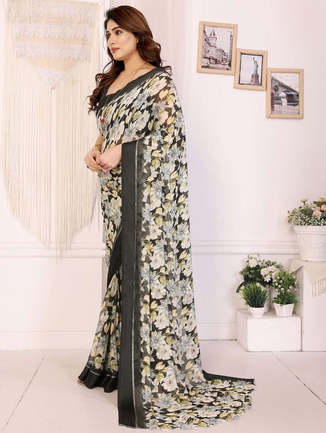 women floral printed saree with blouse - 22143843 -  Standard Image - 1