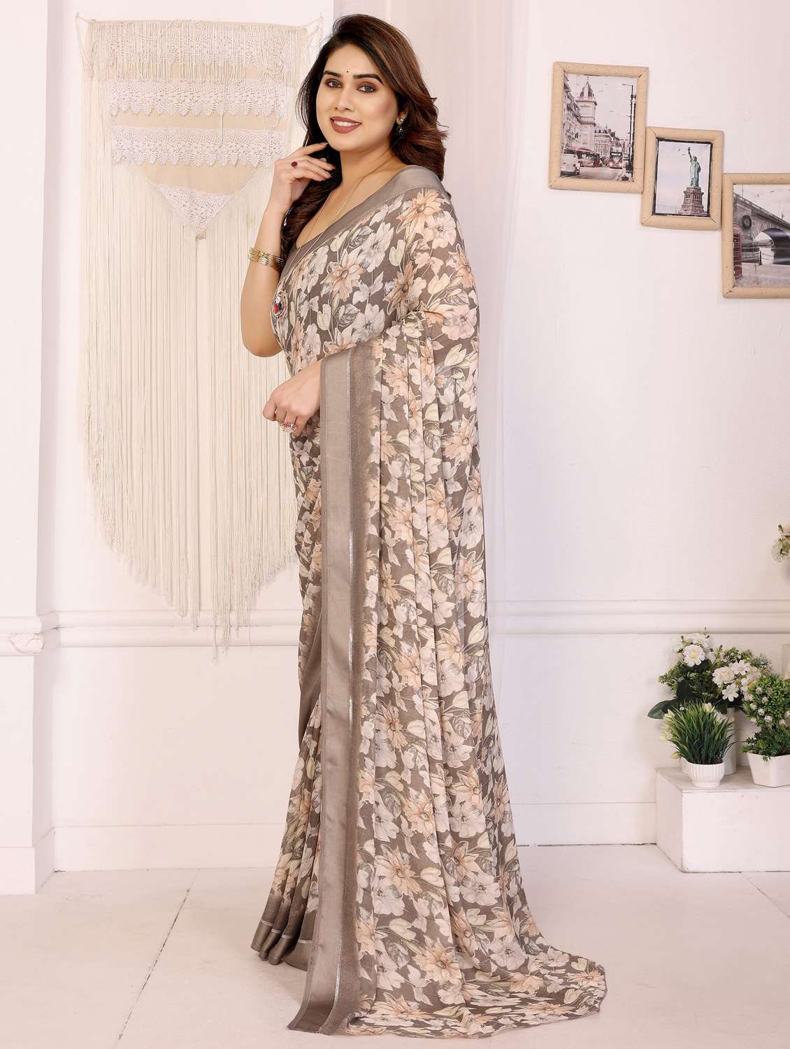 women floral printed saree with blouse - 22143845 -  Standard Image - 1