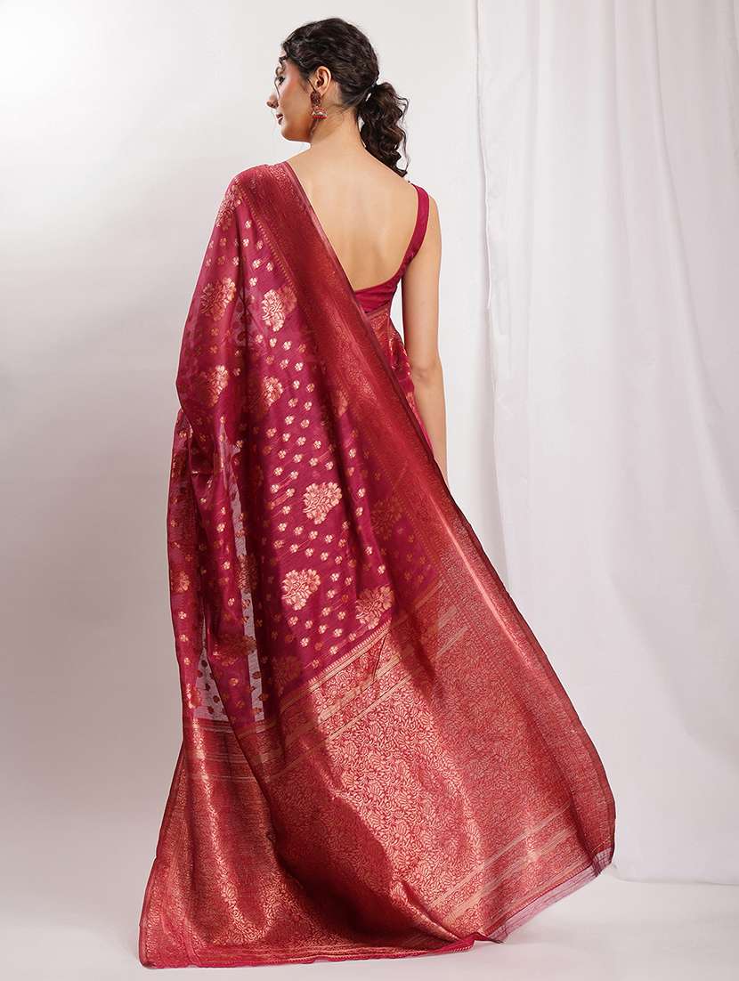 women self design banarasi saree with blouse - 22144637 - Standard Image - 4