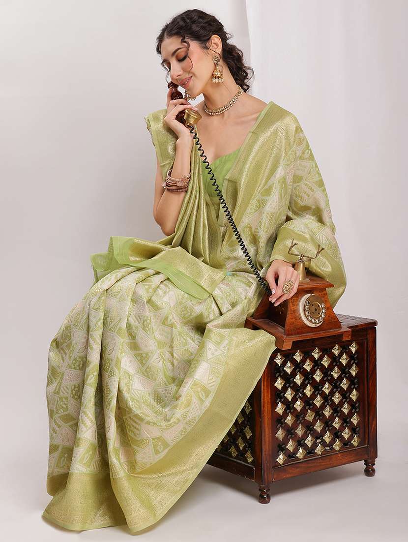 women self design banarasi saree with blouse - 22144644 - Standard Image - 1