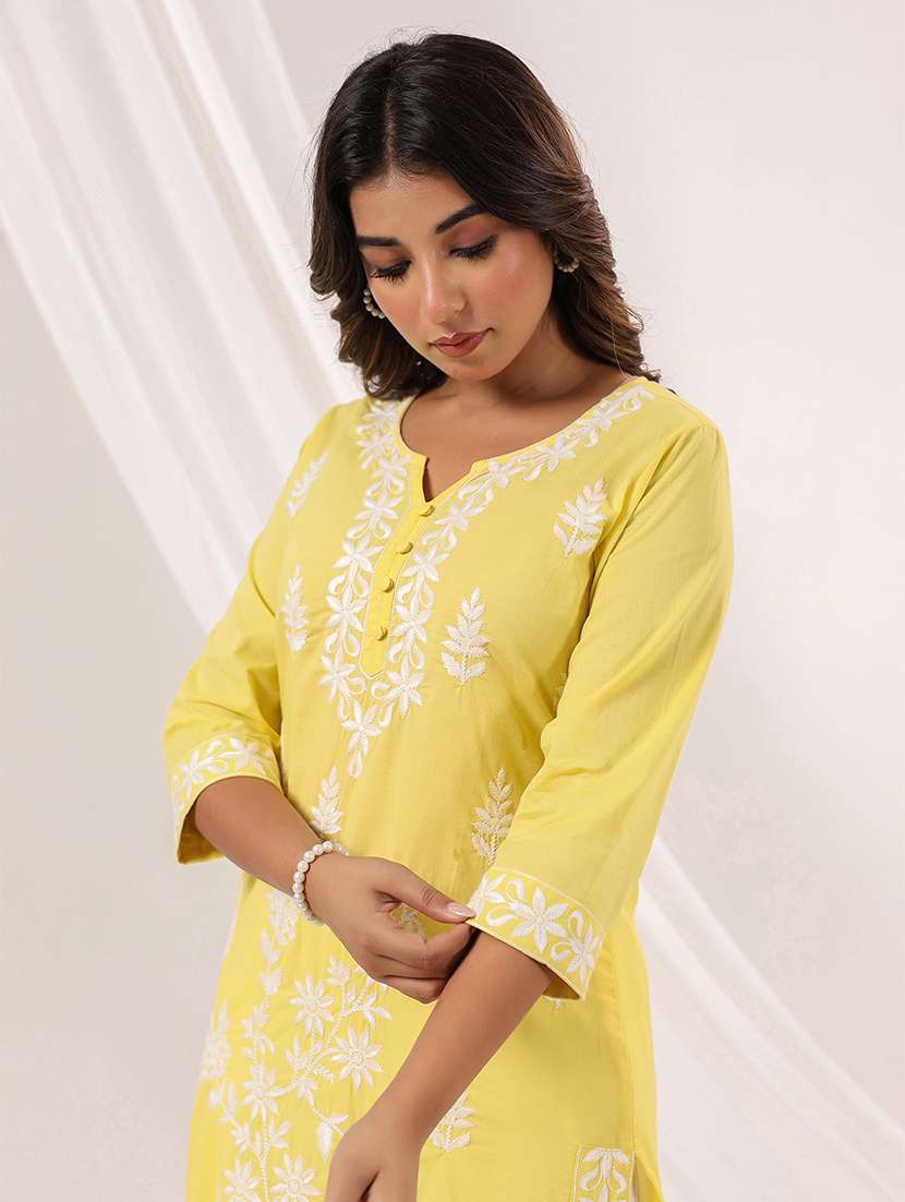 women embroidered three quarter sleeve straight kurta - 22144660 -  Standard Image - 4