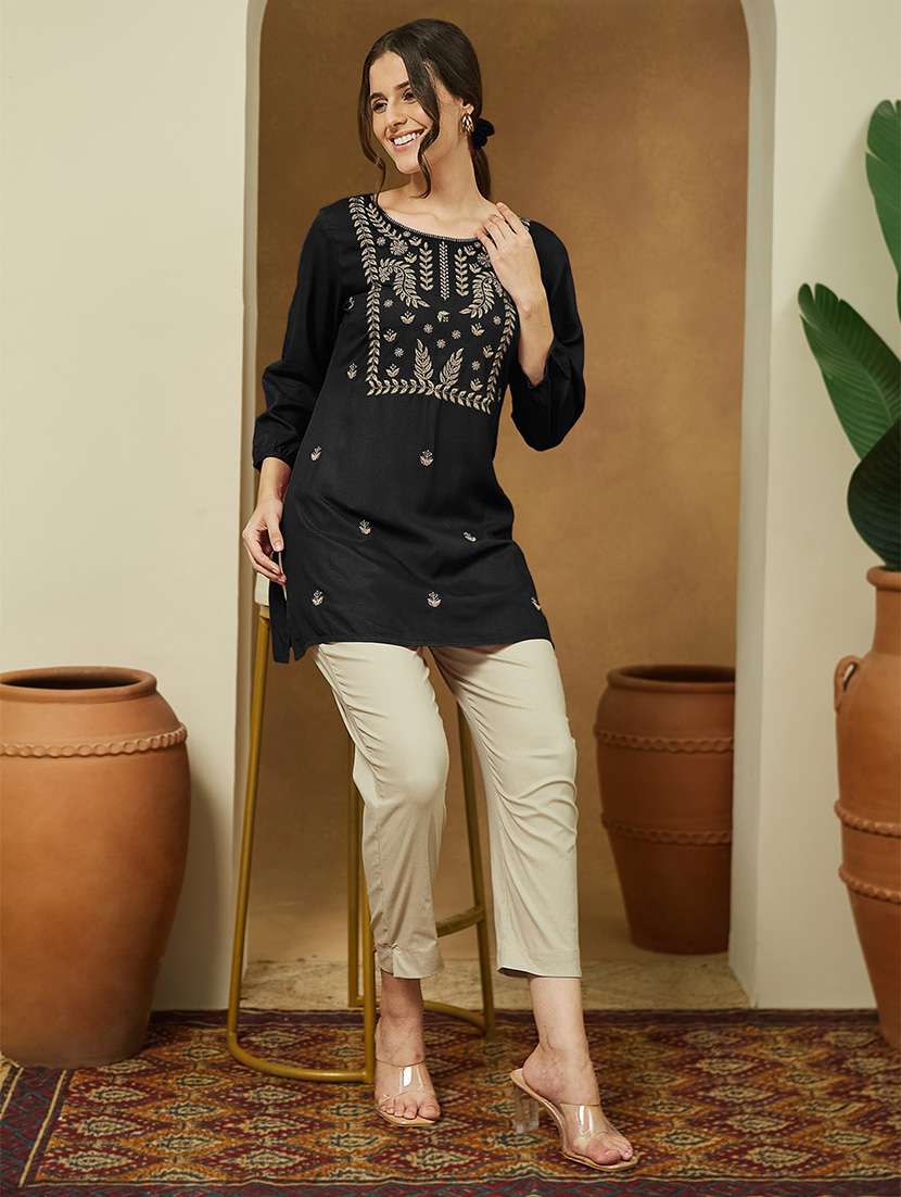 women embroidered three quarter sleeve straight kurti - 22144877 -  Standard Image - 4