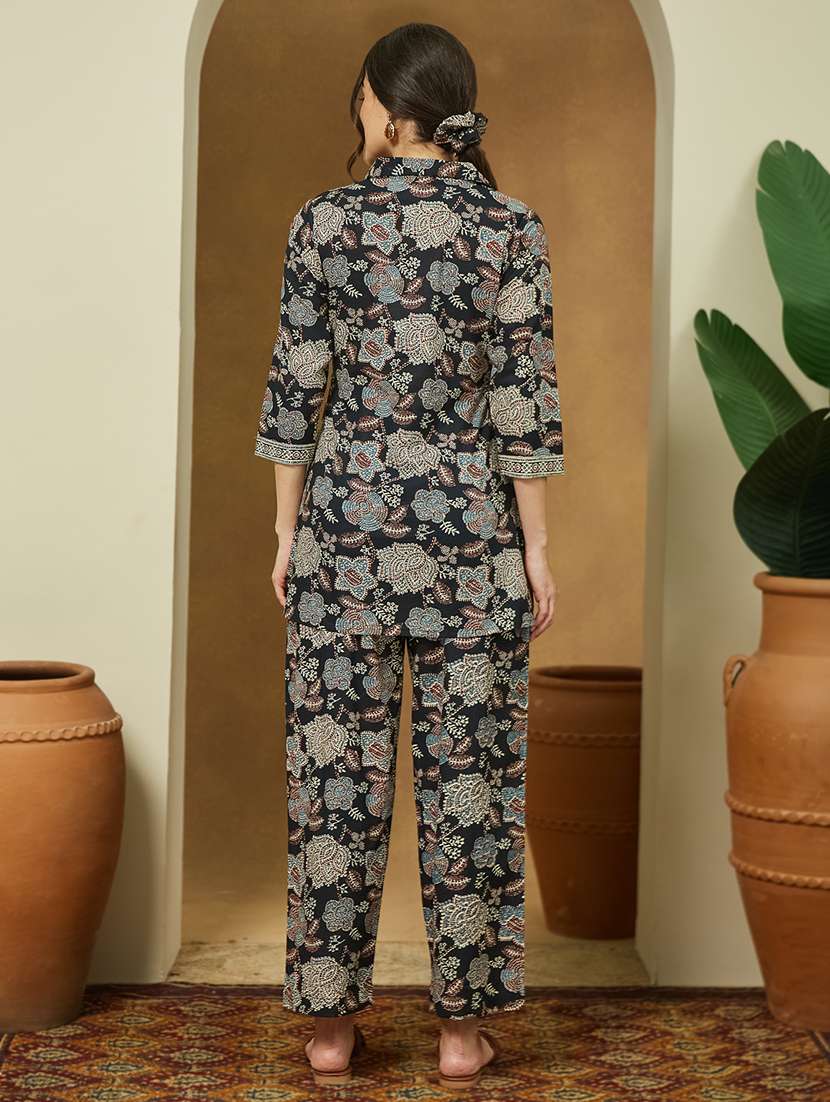 women three quarter sleeve regular fit ethnic co-ord set - 22144884 -  Standard Image - 4