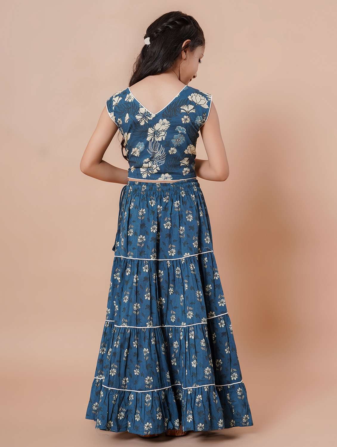 girls primted lehenga and choli with dupatta - 22144886 -  Standard Image - 4