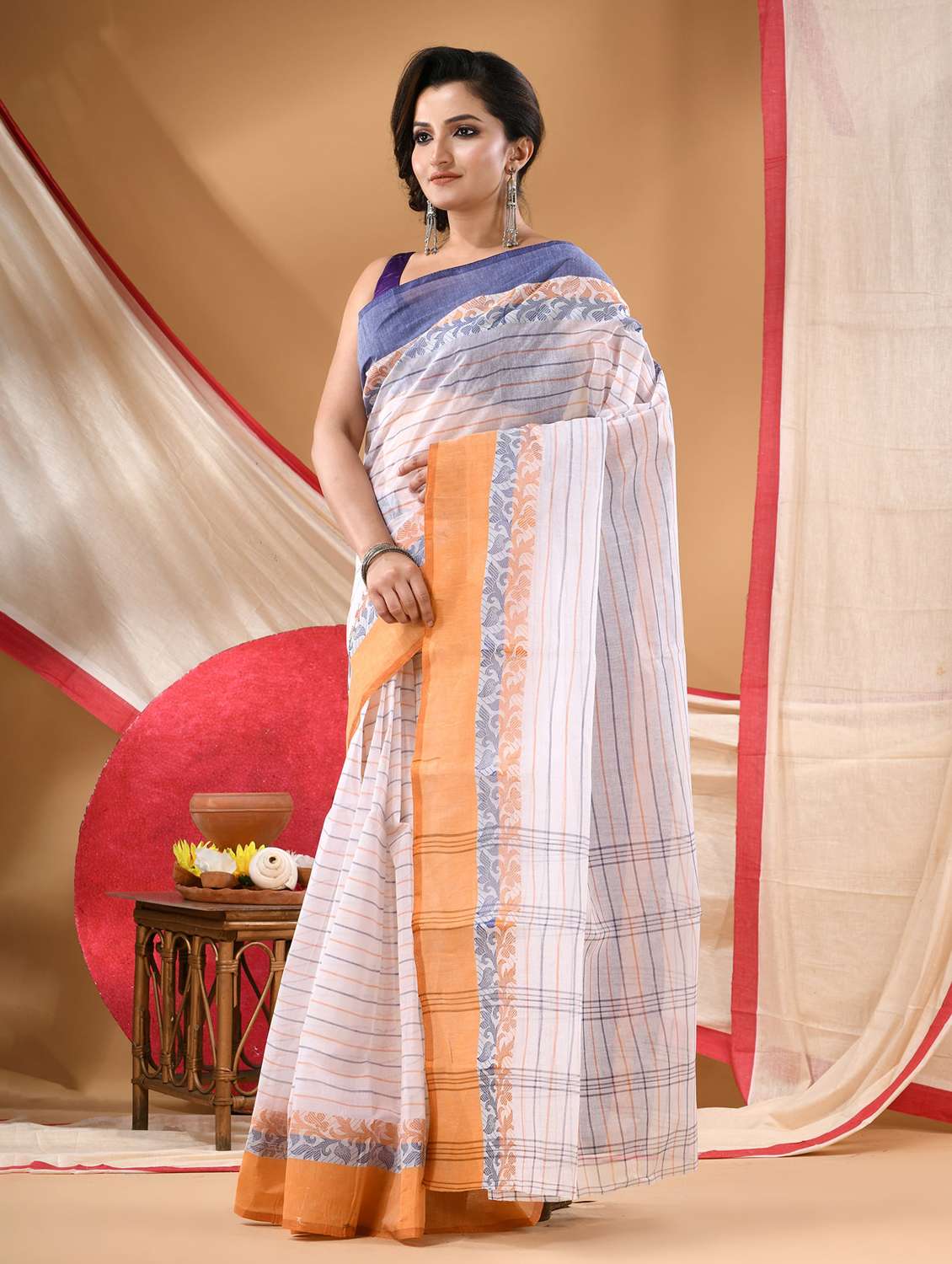 women self design tant saree - 22144943 -  Standard Image - 1