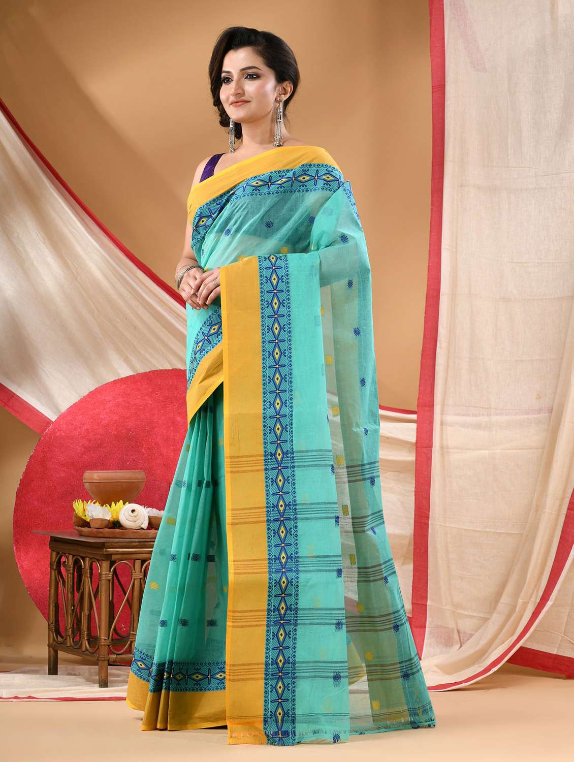 women self design tant saree - 22144951 - Standard Image - 1