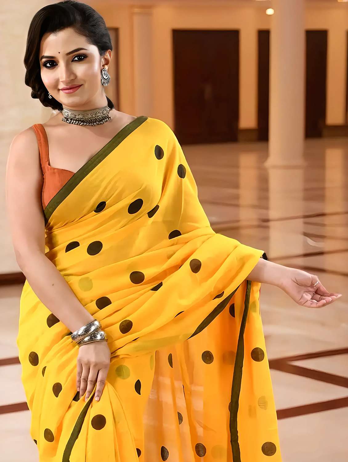 women polka dot printed saree - 22144966 -  Standard Image - 4