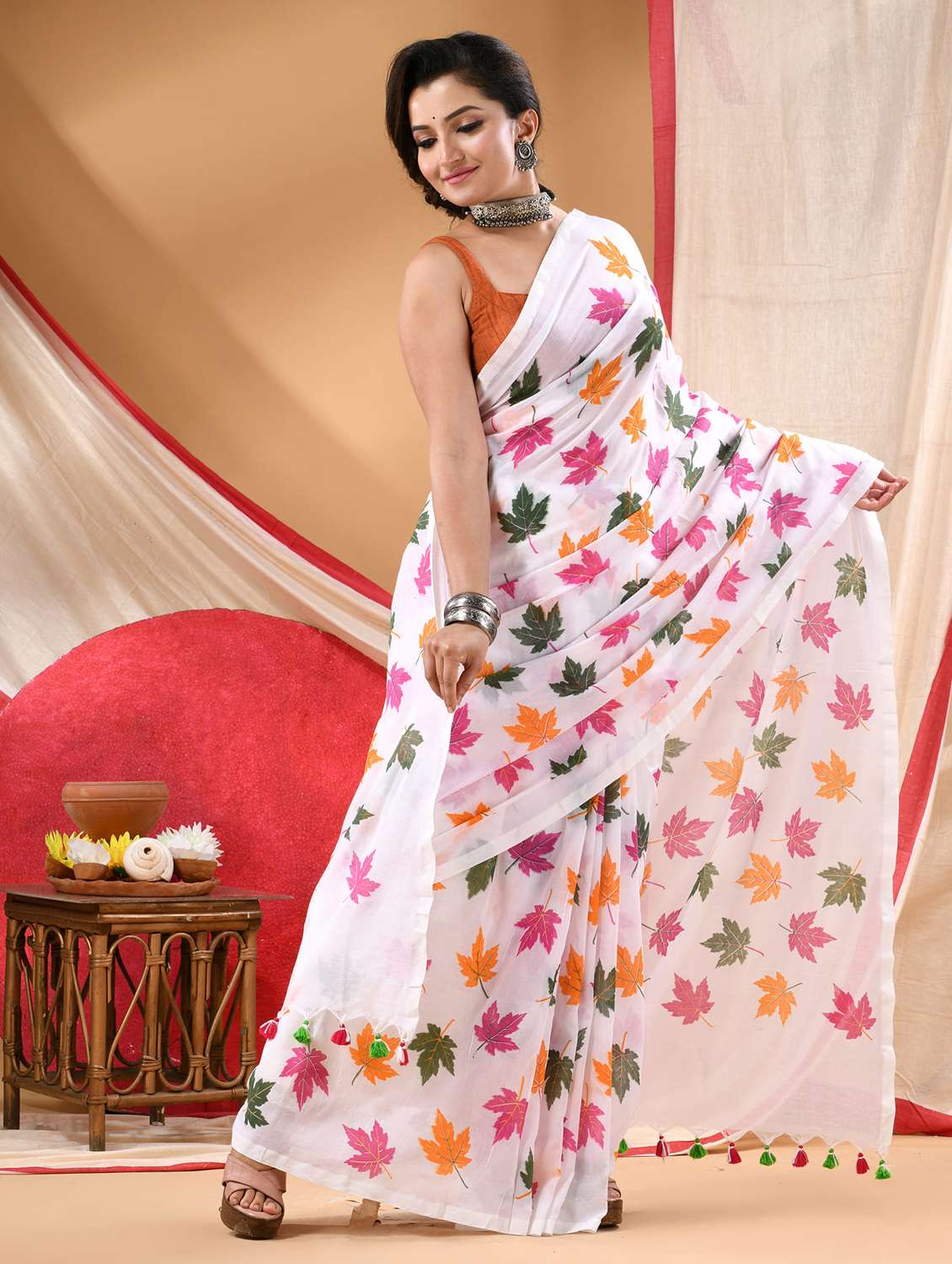 women printed casual wear saree - 22144968 -  Standard Image - 1