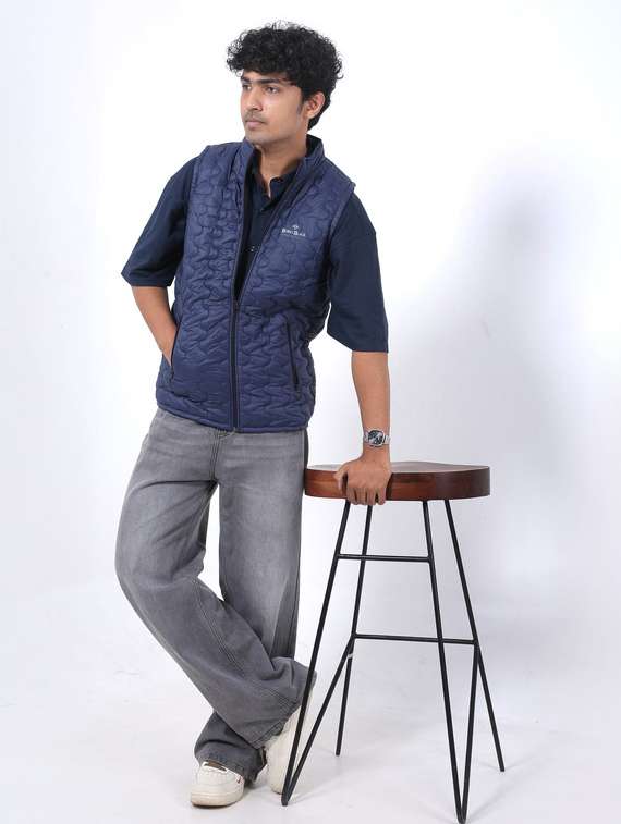 men solid sleeveless puffer jacket - 22145056 -  Standard Image - 1