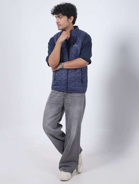 men solid sleeveless puffer jacket - 22145056 -  Standard Image - 4