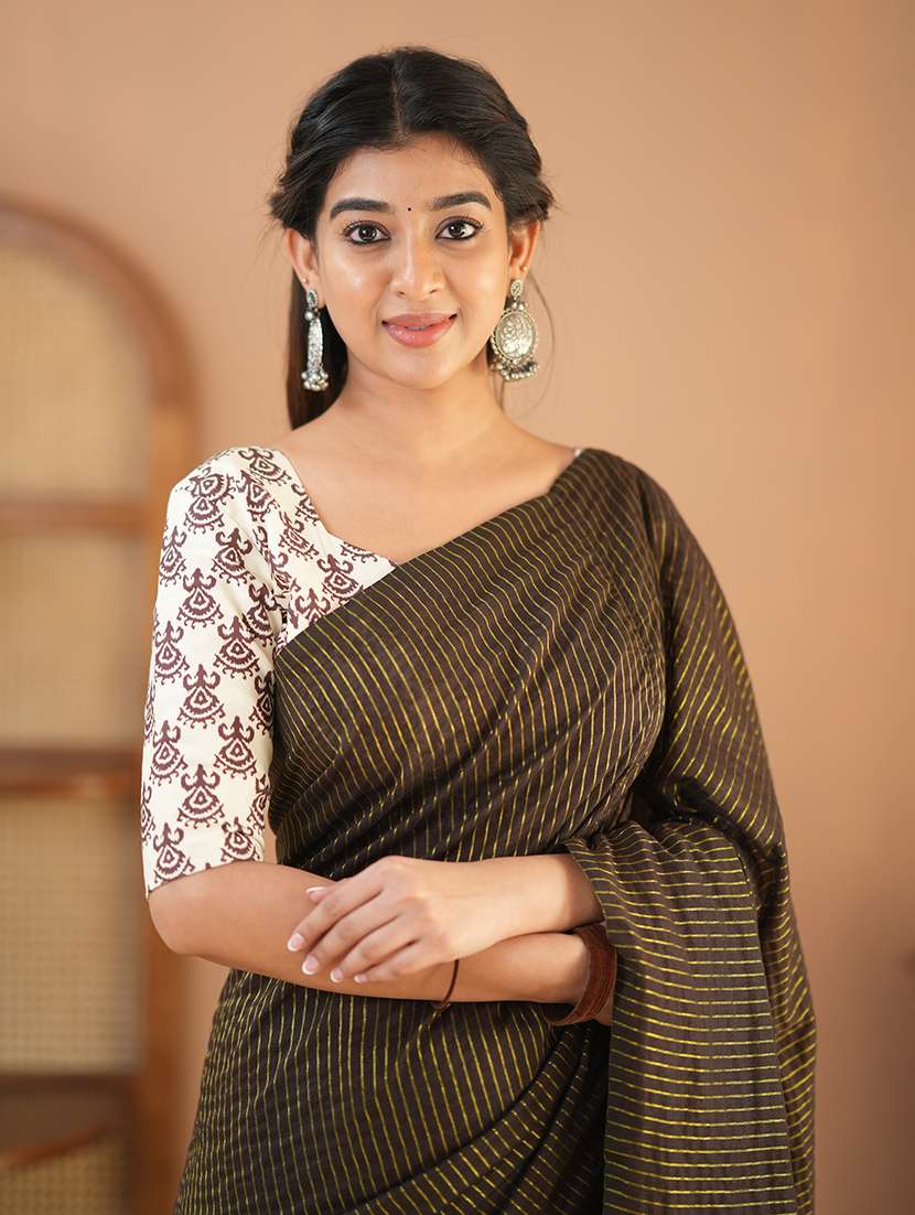 women striped handloom saree with blouse - 22145064 -  Standard Image - 6