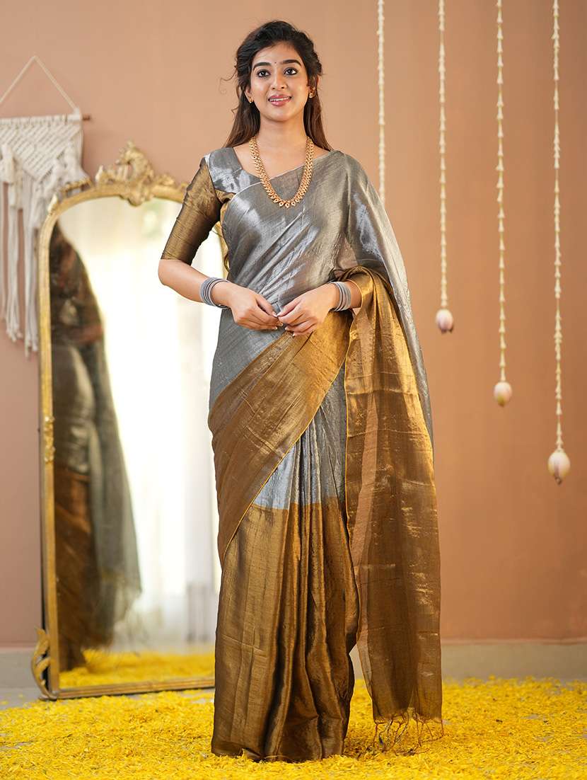 women color block handloom saree with blouse