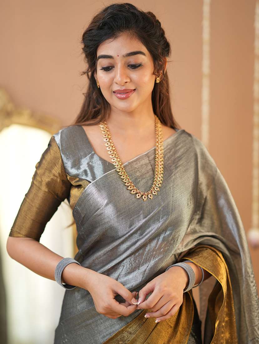 women color block handloom saree with blouse - 22145070 -  Standard Image - 6