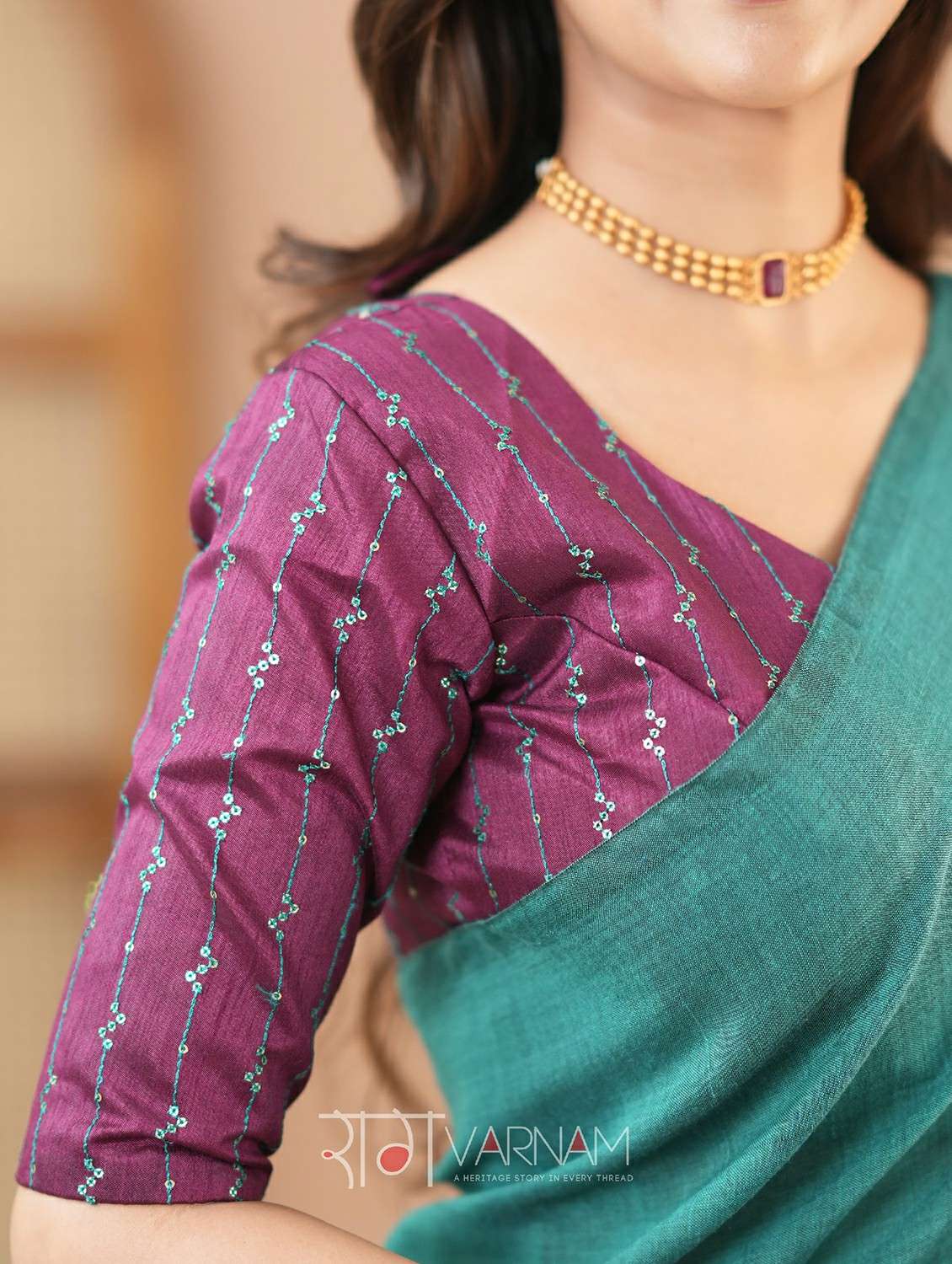 women solid handloom saree with blouse - 22145079 -  Standard Image - 4