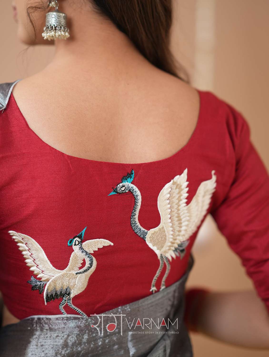 women color block handloom saree with blouse - 22145086 -  Standard Image - 4